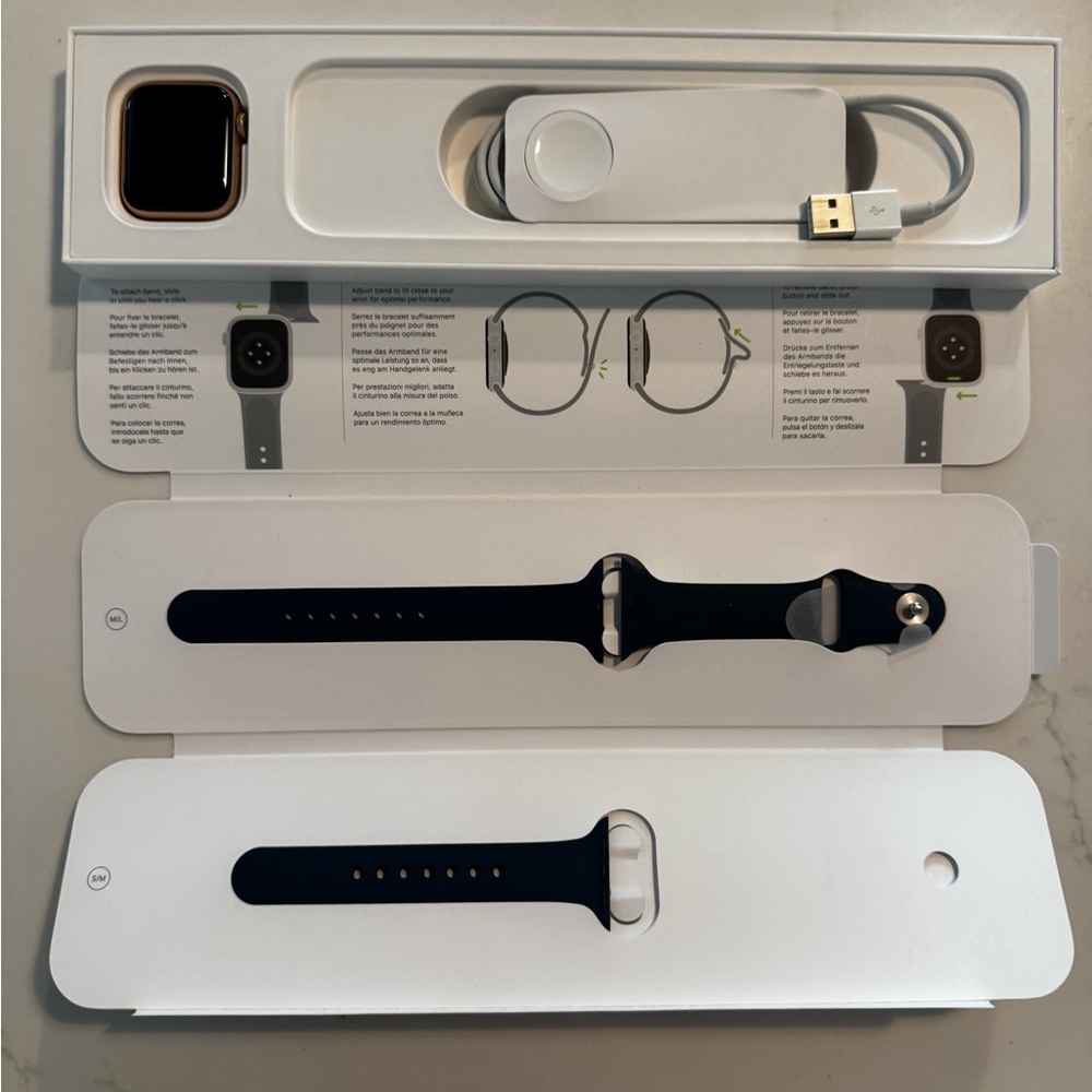 Rose Gold Apple Watch SE 40MM with Abyss Blue Sport Band + Extra Bands